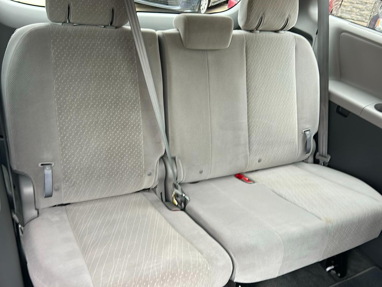 Toyota Sienna LE FWD 8-Passenger (Natl) 2018