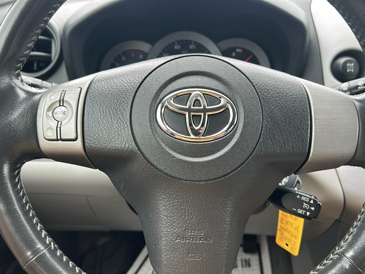 Toyota RAV4 4WD 4dr 4-cyl Limited (Natl) 2007