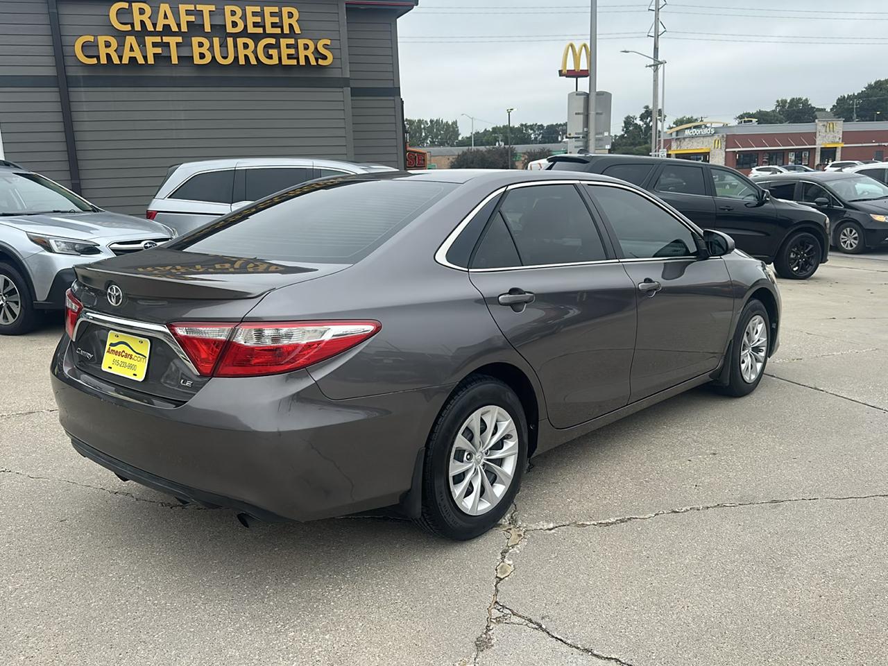 Toyota Camry 4dr Sdn LE Auto 2016
