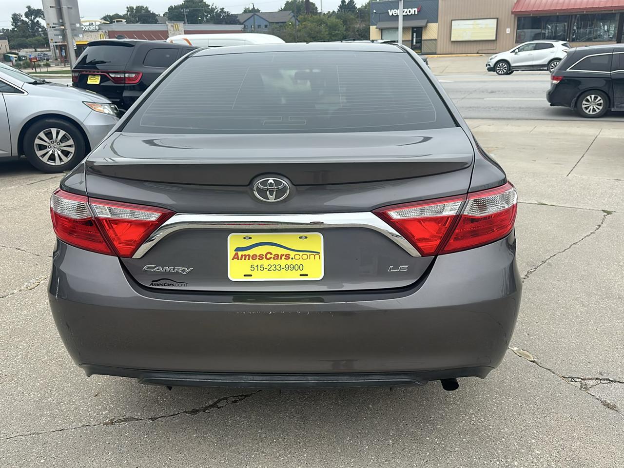 Toyota Camry 4dr Sdn LE Auto 2016