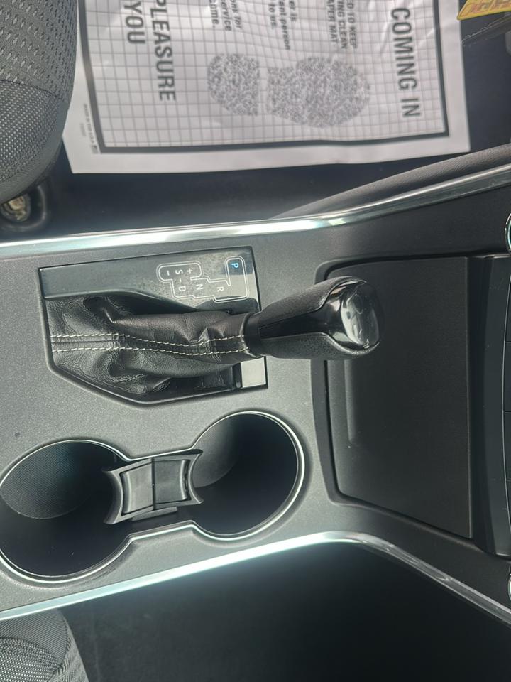 Toyota Camry 4dr Sdn LE Auto 2016