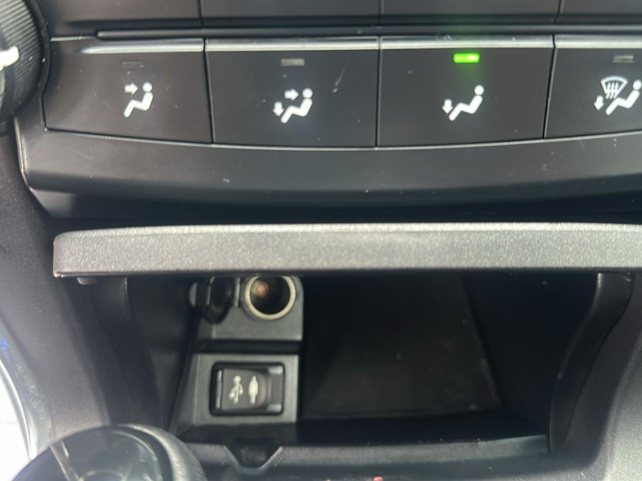 Toyota Camry 4dr Sdn LE Auto 2016