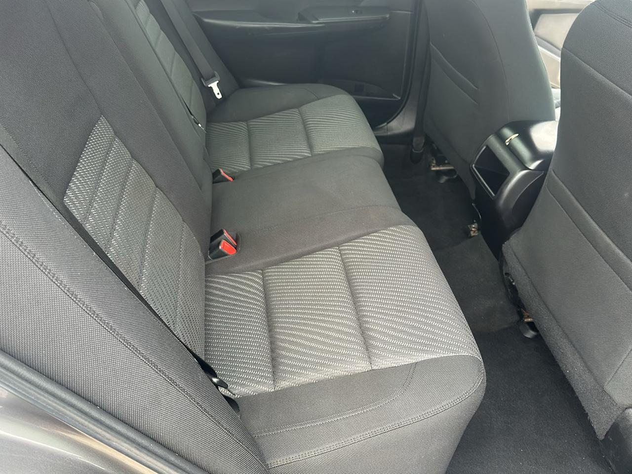 Toyota Camry 4dr Sdn LE Auto 2016
