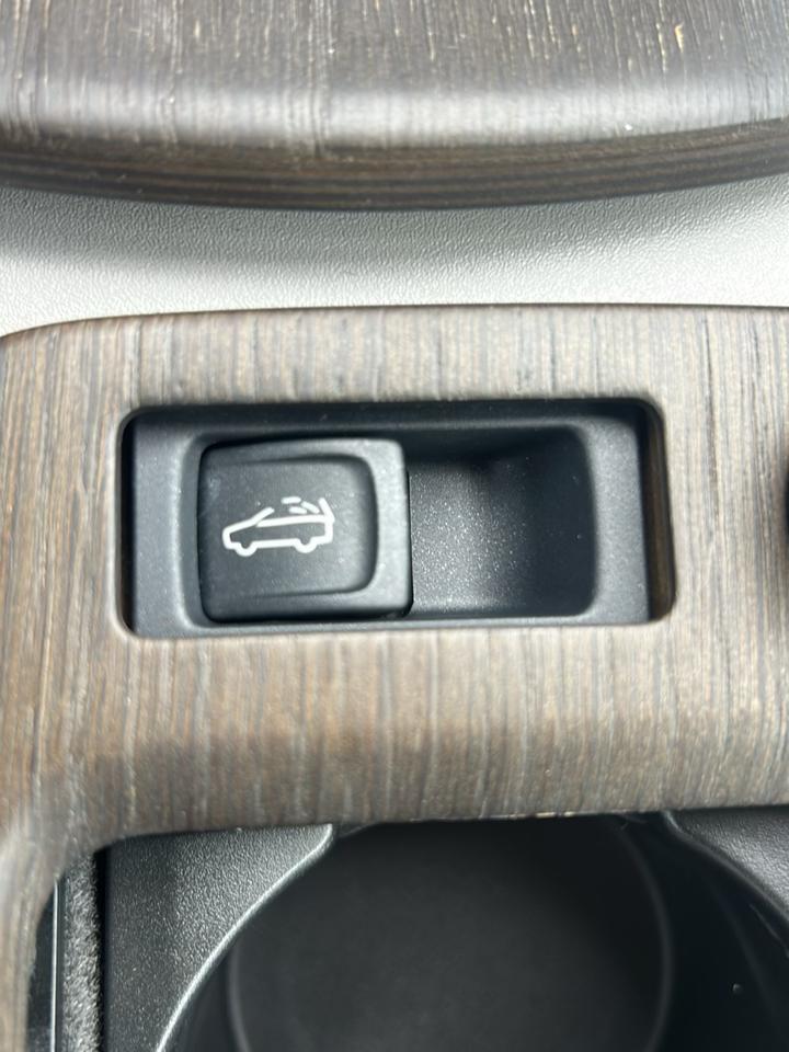 Volvo C70 2dr Conv T5 2013