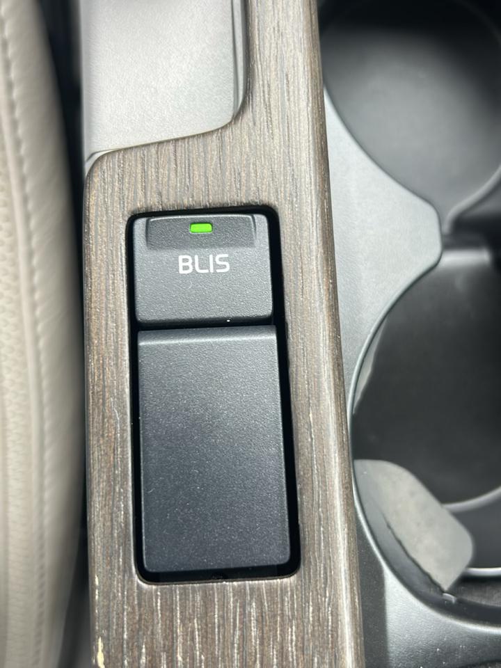 Volvo C70 2dr Conv T5 2013