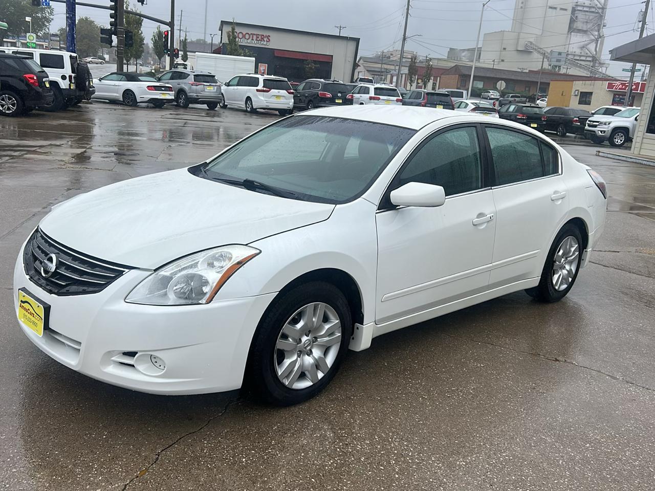 Nissan Altima 4dr Sdn I4 CVT 2.5 S 2010