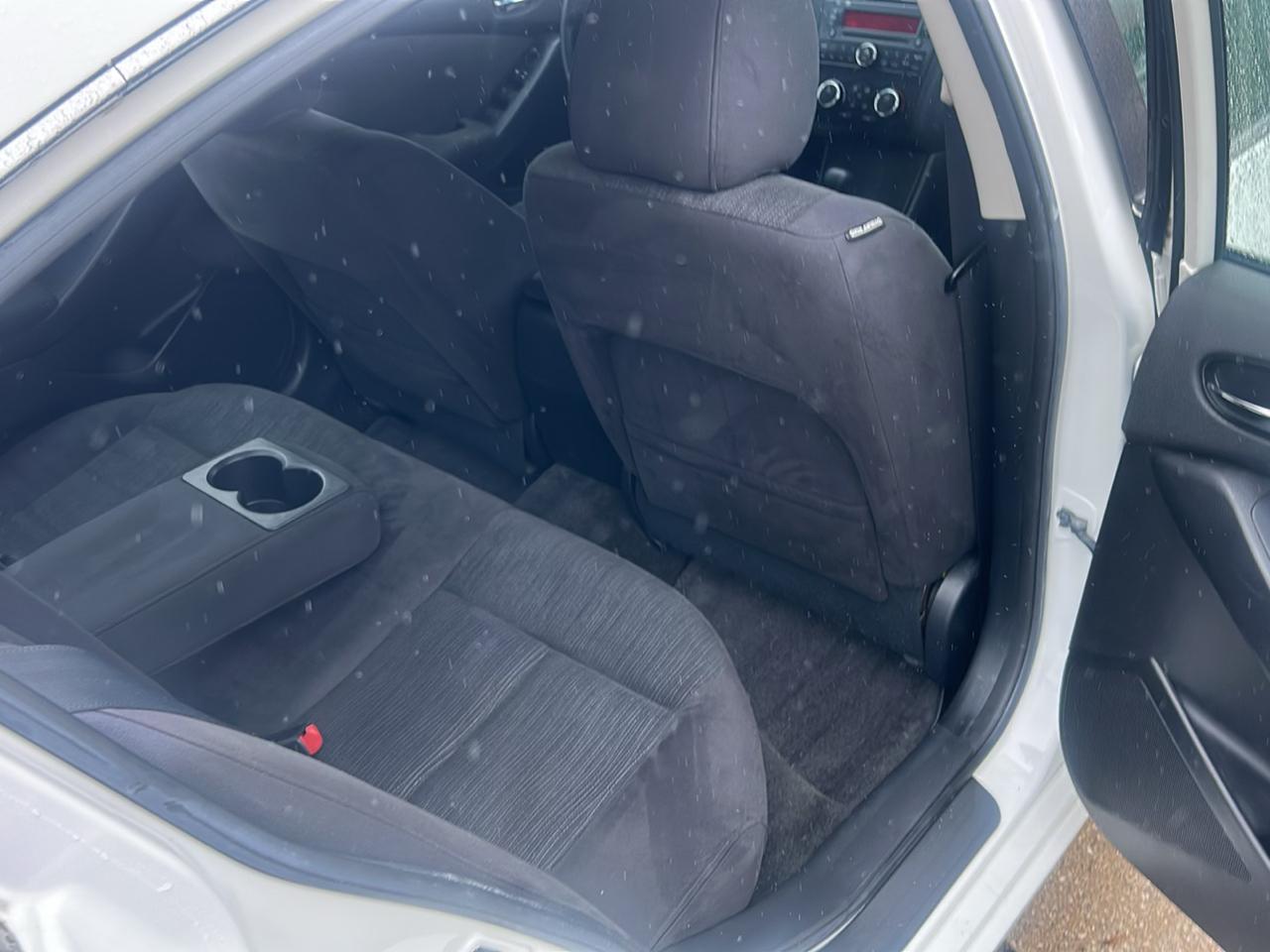 Nissan Altima 4dr Sdn I4 CVT 2.5 S 2010