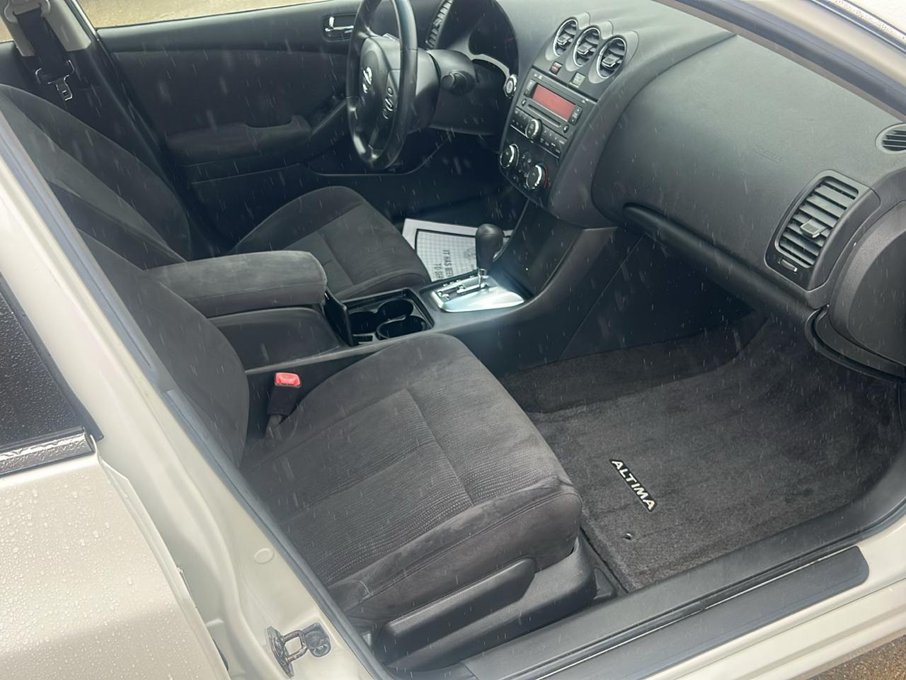 Nissan Altima 4dr Sdn I4 CVT 2.5 S 2010