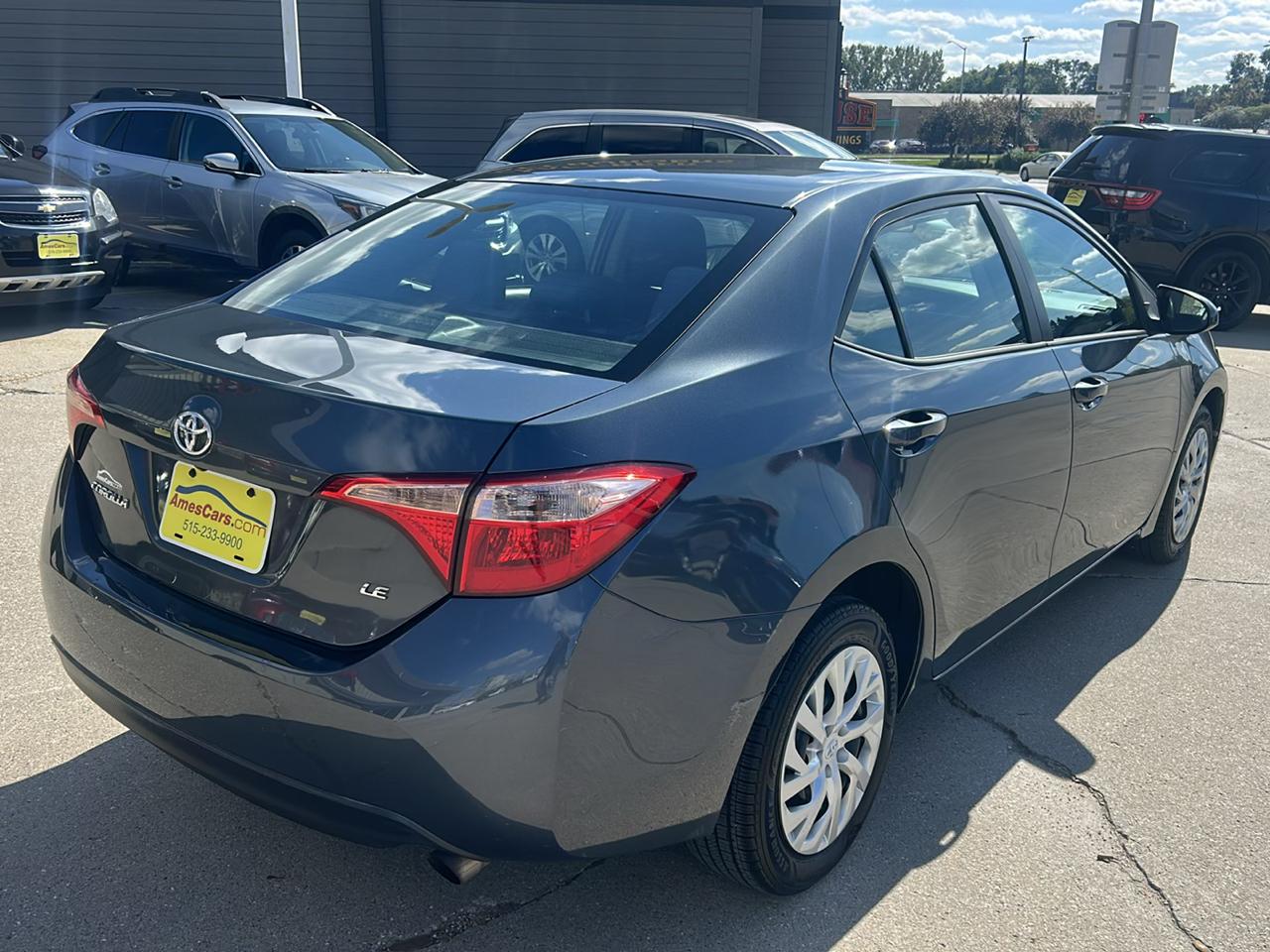 Toyota Corolla 4dr Sdn Auto LE (Natl) 2017