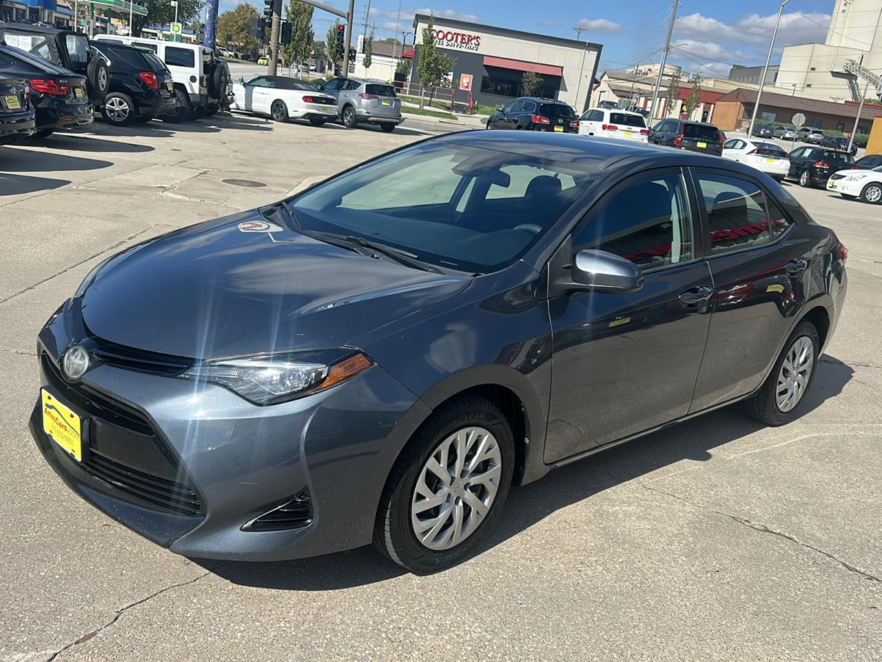 Toyota Corolla 4dr Sdn Auto LE (Natl) 2017