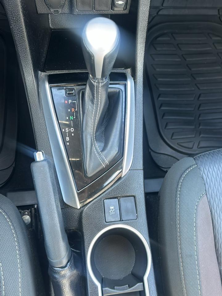 Toyota Corolla 4dr Sdn Auto LE (Natl) 2017