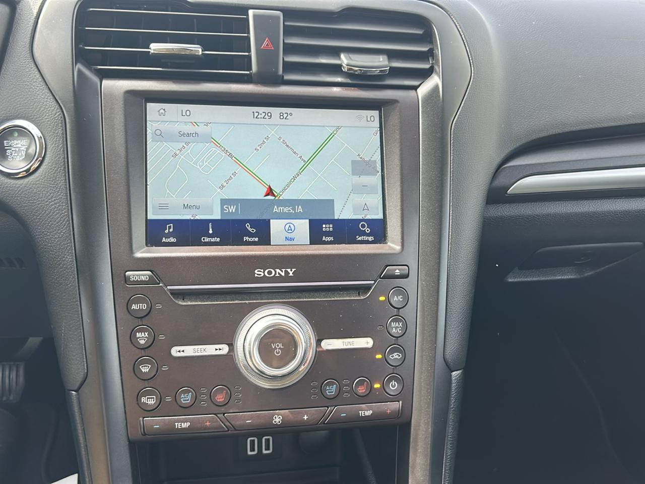 Ford Fusion Plug-In Hybrid Titanium FWD 2020