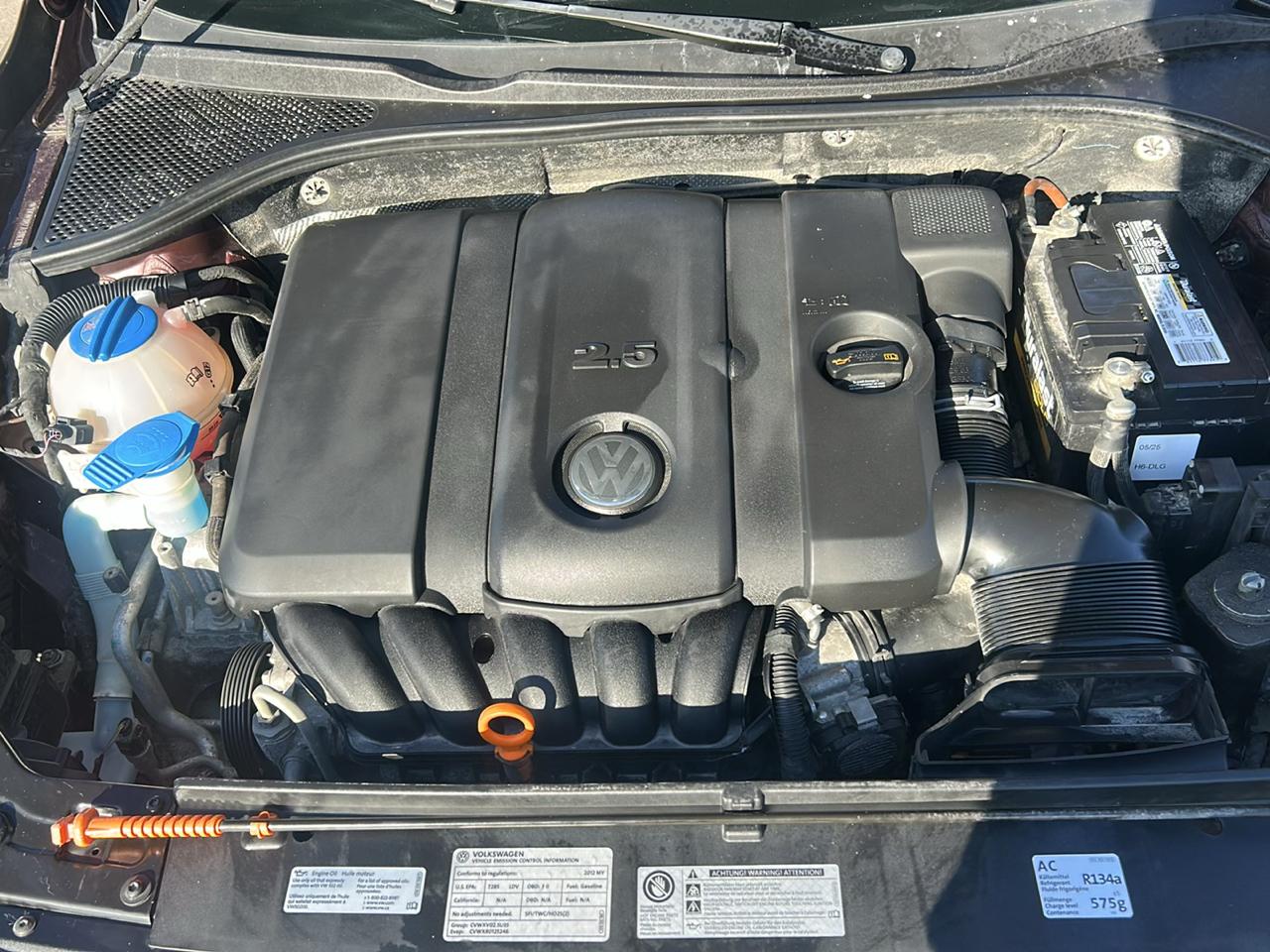 Volkswagen Passat 4dr Sdn 2.5L Auto SE 2012