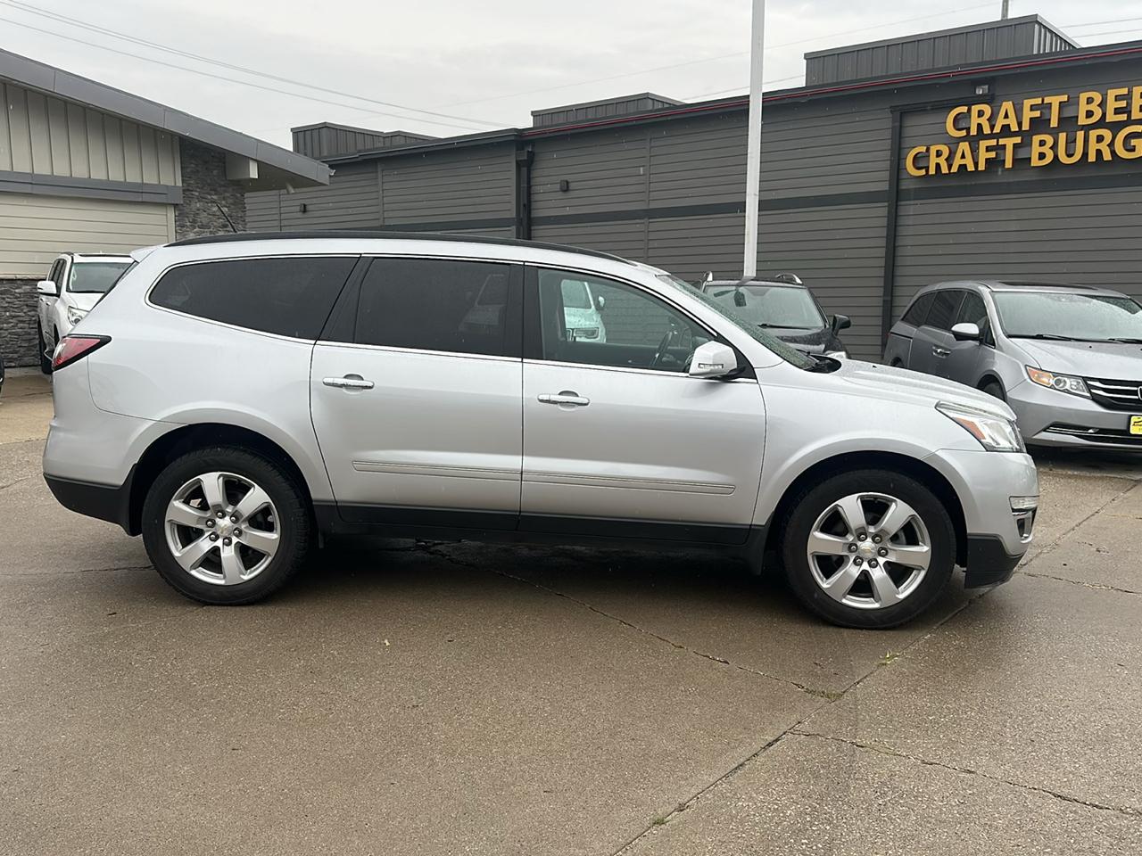 Chevrolet Traverse AWD 4dr LTZ 2016