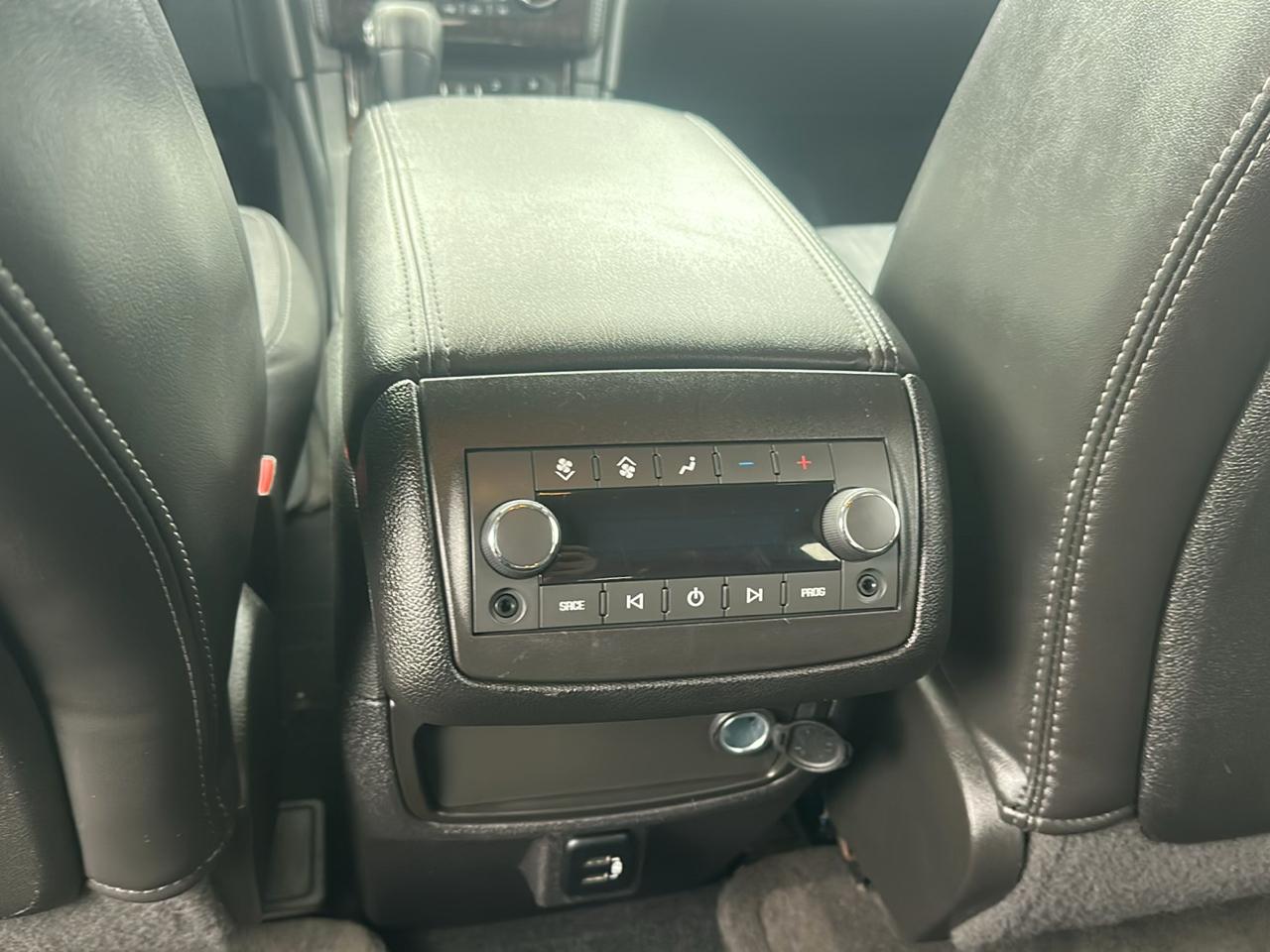 Chevrolet Traverse AWD 4dr LTZ 2016