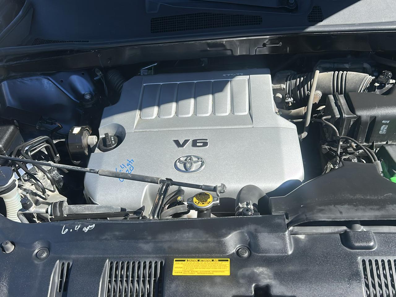 Toyota Highlander 4WD 4dr V6 (Natl) 2013
