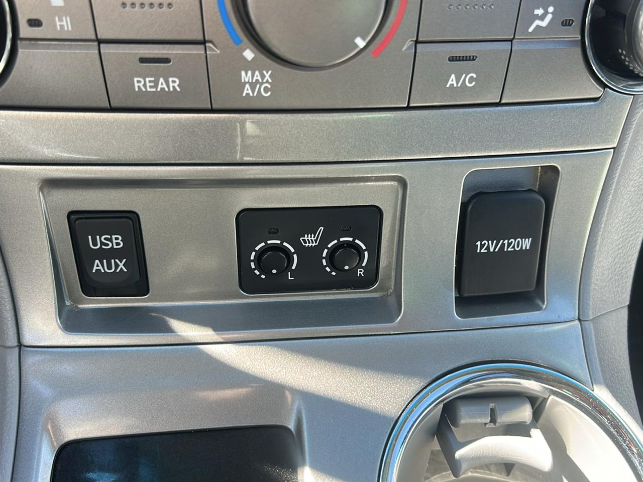 Toyota Highlander 4WD 4dr V6 (Natl) 2013