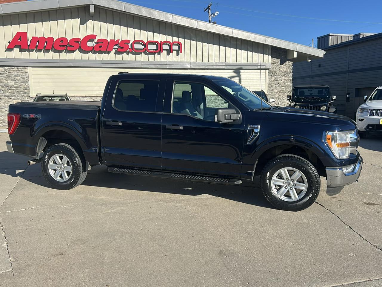 Ford F-150 XLT SuperCrew 4WD 2022