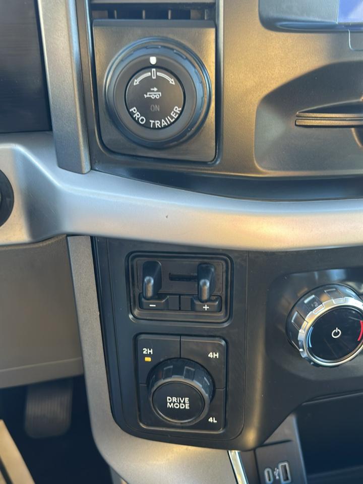 Ford F-150 XLT SuperCrew 4WD 2022