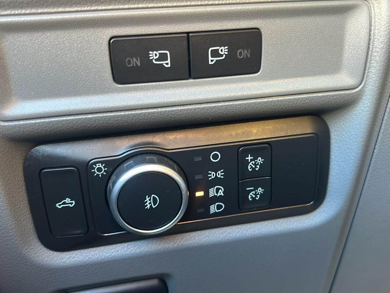 Ford F-150 XLT SuperCrew 4WD 2022