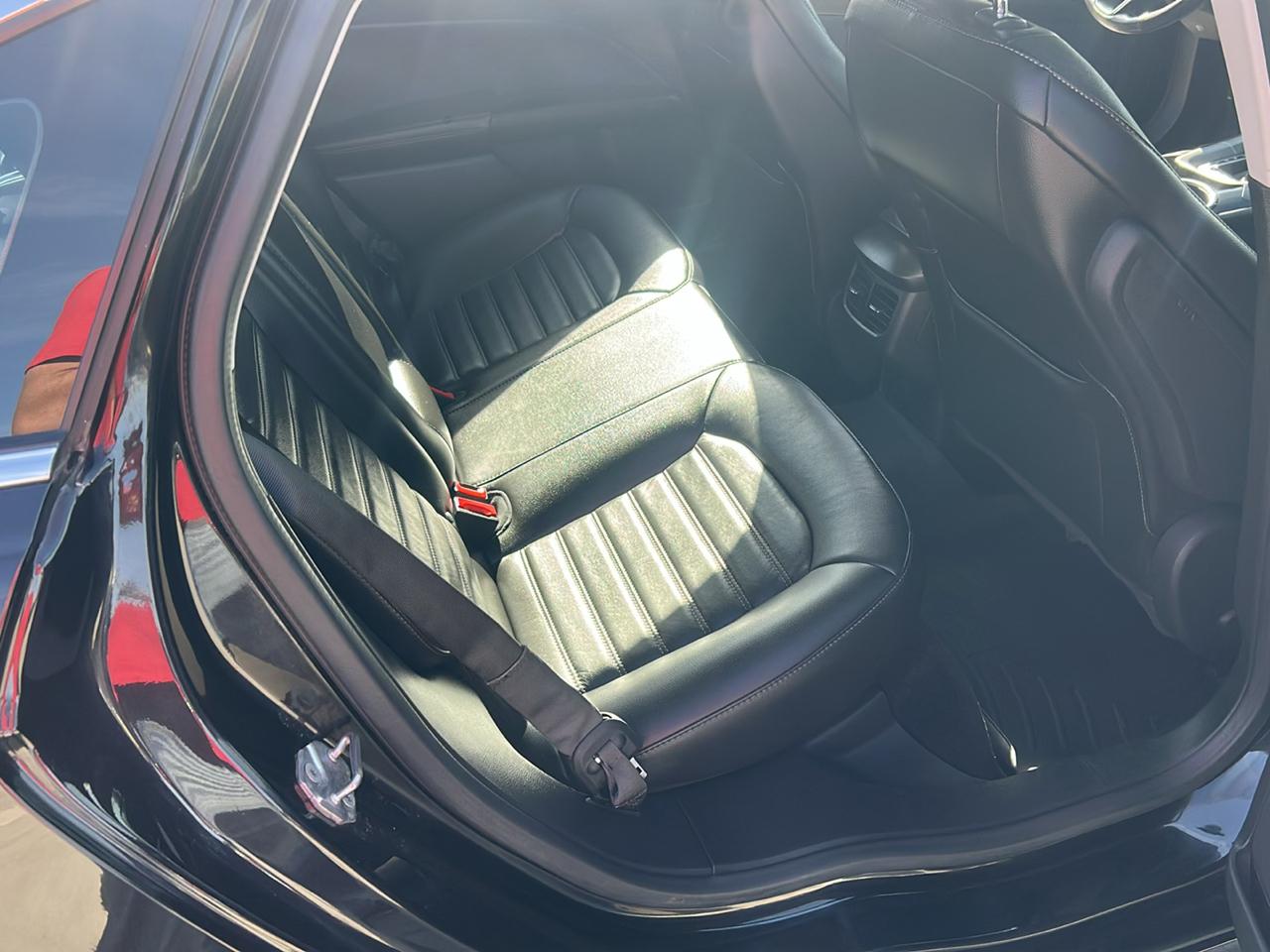 Ford Fusion 4dr Sdn SE Hybrid FWD 2015