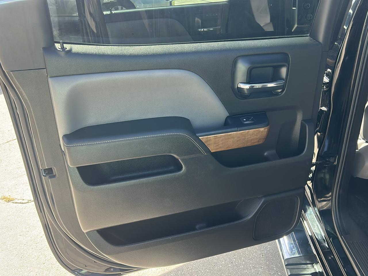 Chevrolet Silverado 1500 4WD Crew Cab 143.5" LTZ w/1LZ 2014