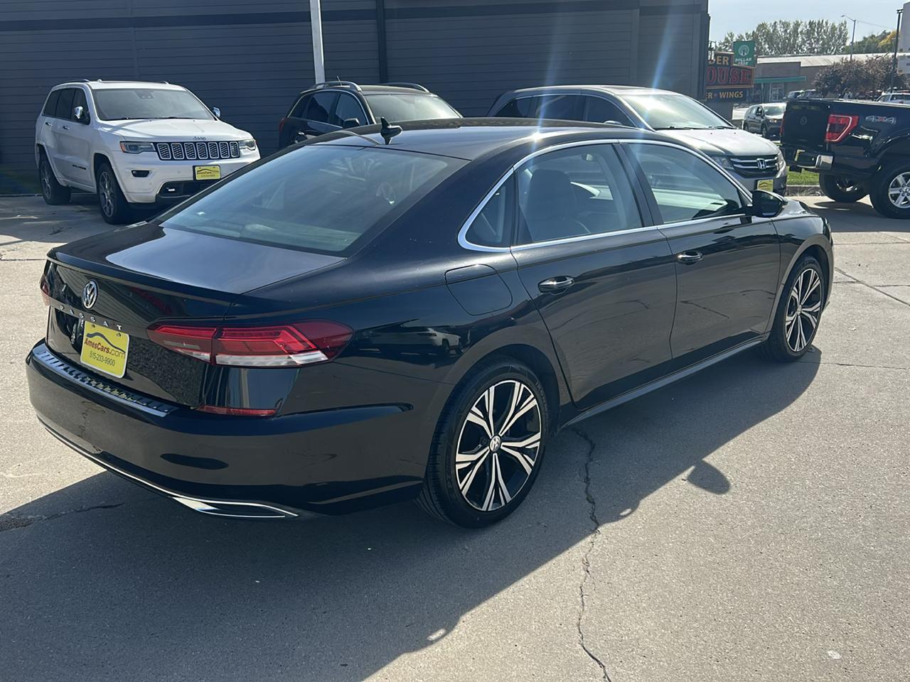 Volkswagen Passat 2.0T SE Auto 2021
