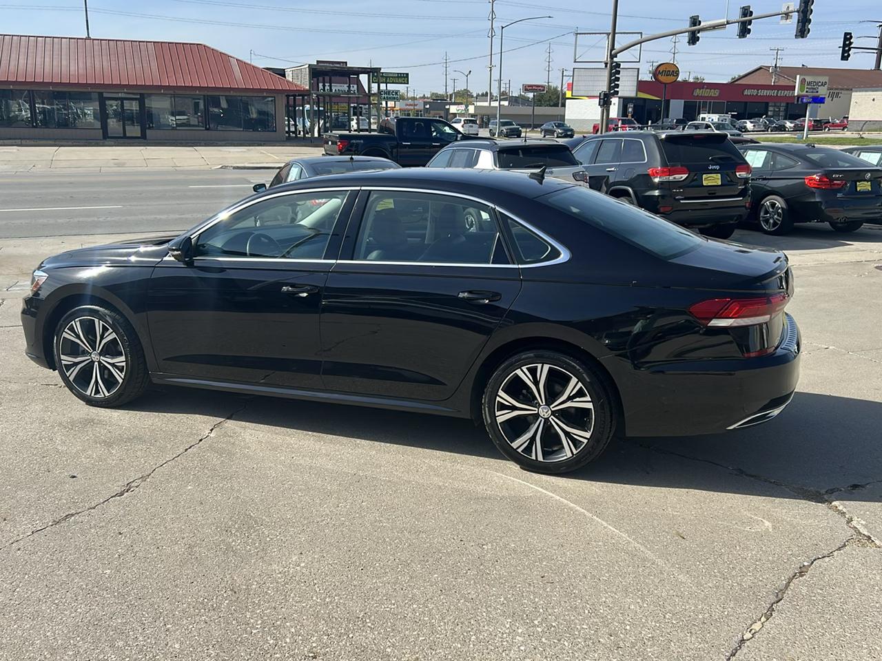 Volkswagen Passat 2.0T SE Auto 2021