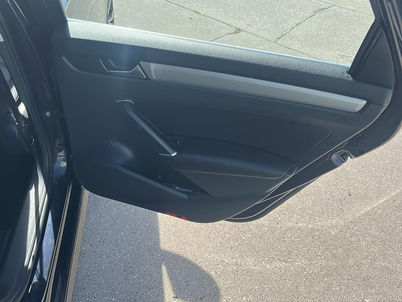Volkswagen Passat 2.0T SE Auto 2021