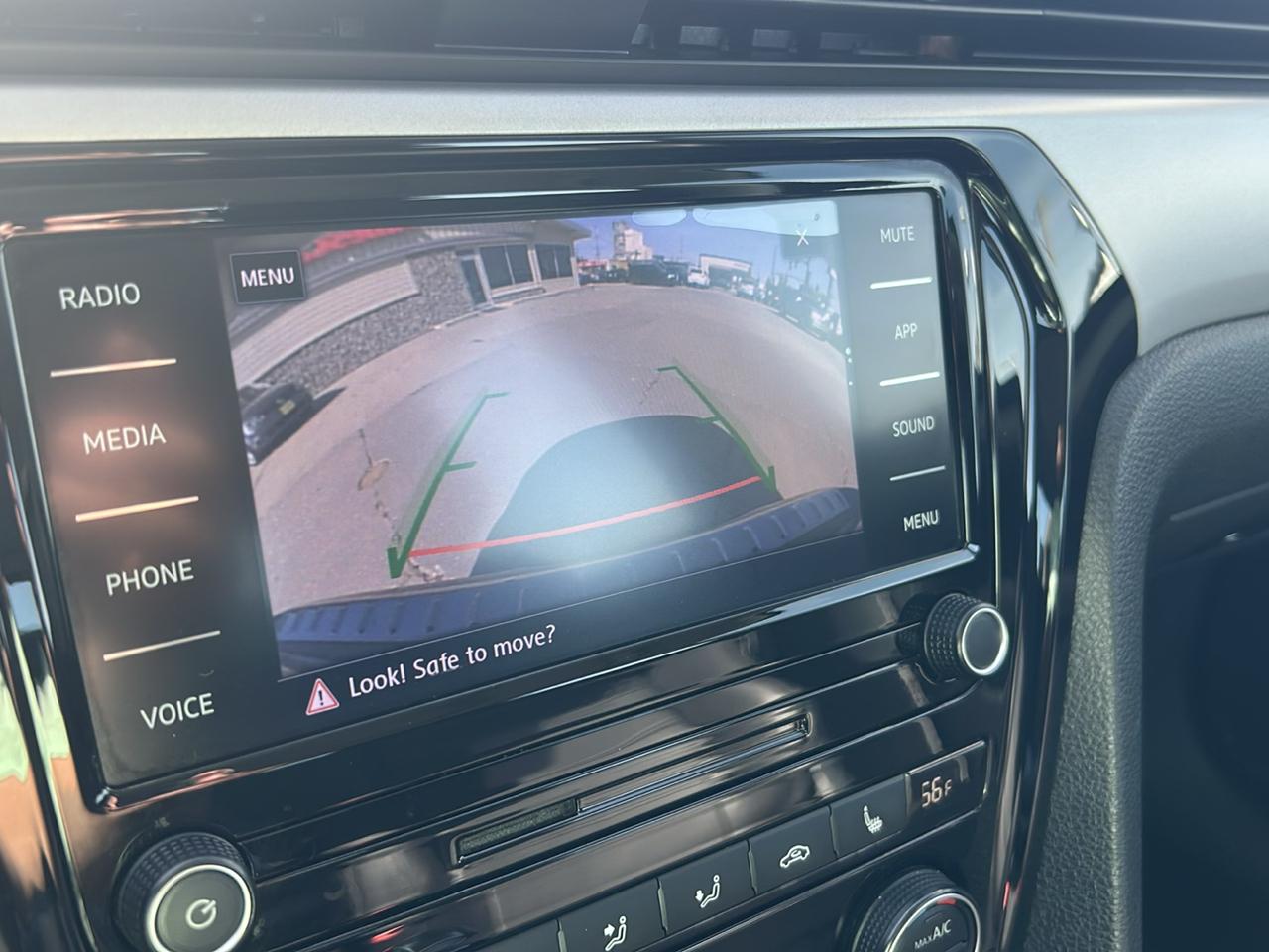 Volkswagen Passat 2.0T SE Auto 2021