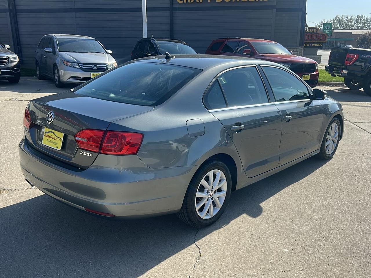 Volkswagen Jetta Sedan 4dr Man SE PZEV 2013