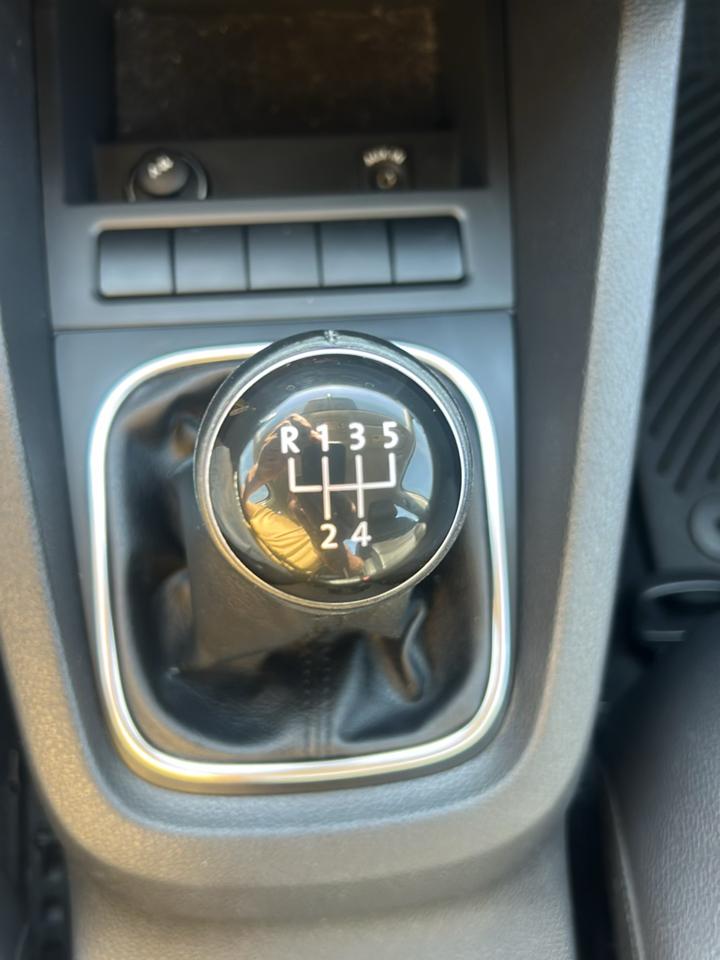 Volkswagen Jetta Sedan 4dr Man SE PZEV 2013