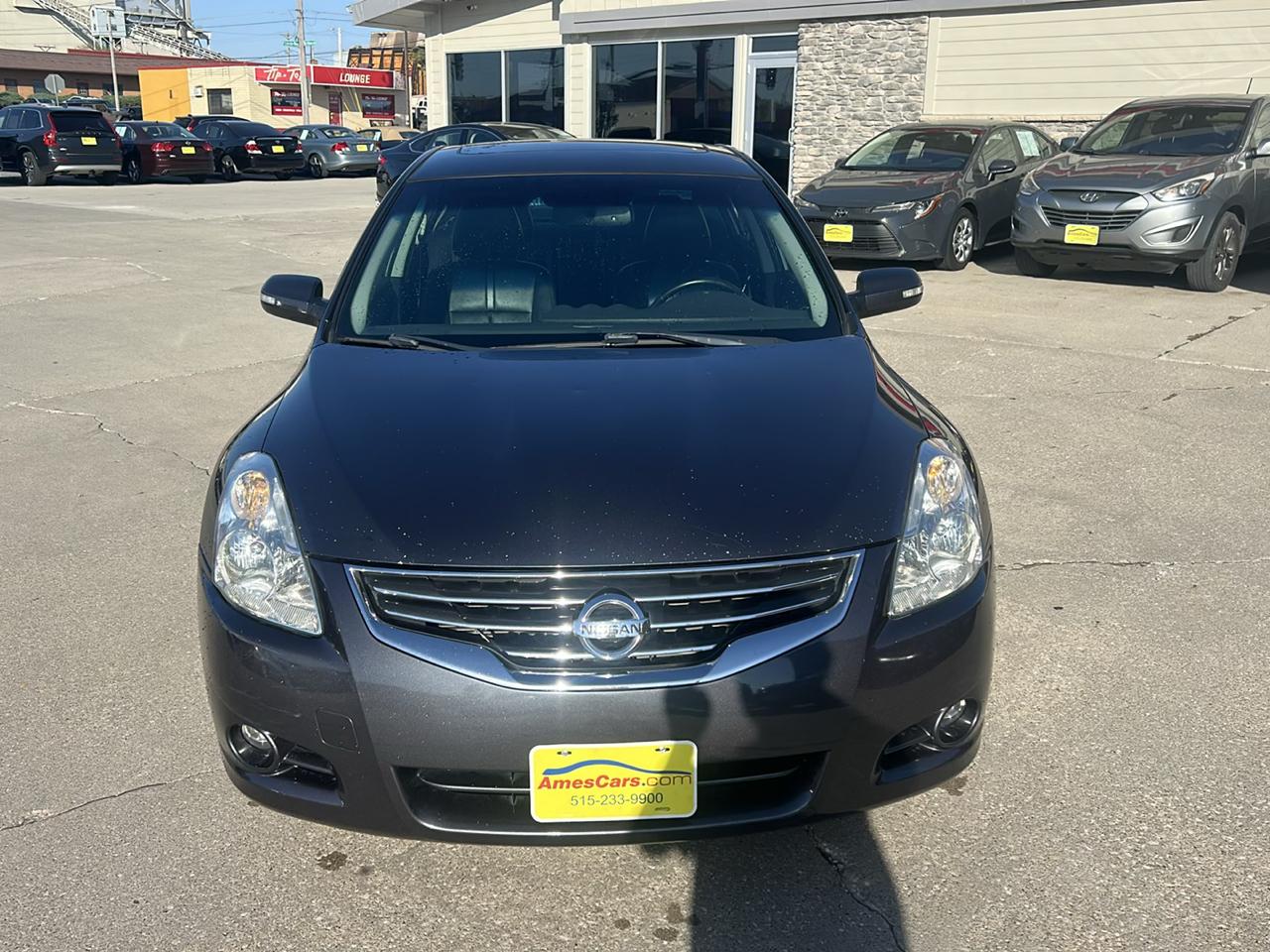 Nissan Altima 4dr Sdn V6 CVT 3.5 SR 2011