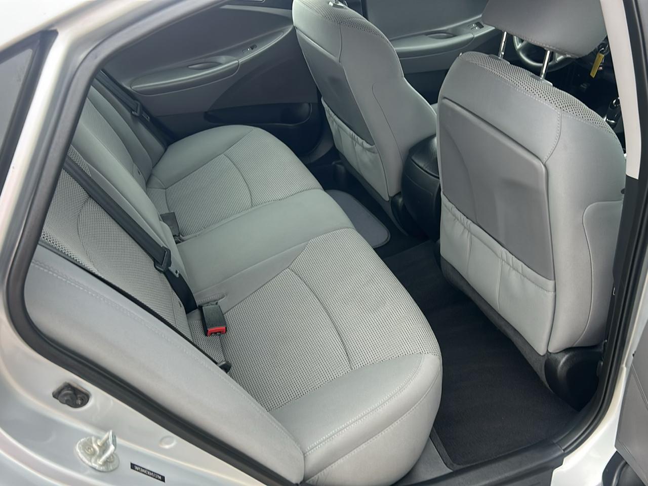 Hyundai Sonata 4dr Sdn 2.4L Auto GLS *Ltd Avail* 2013