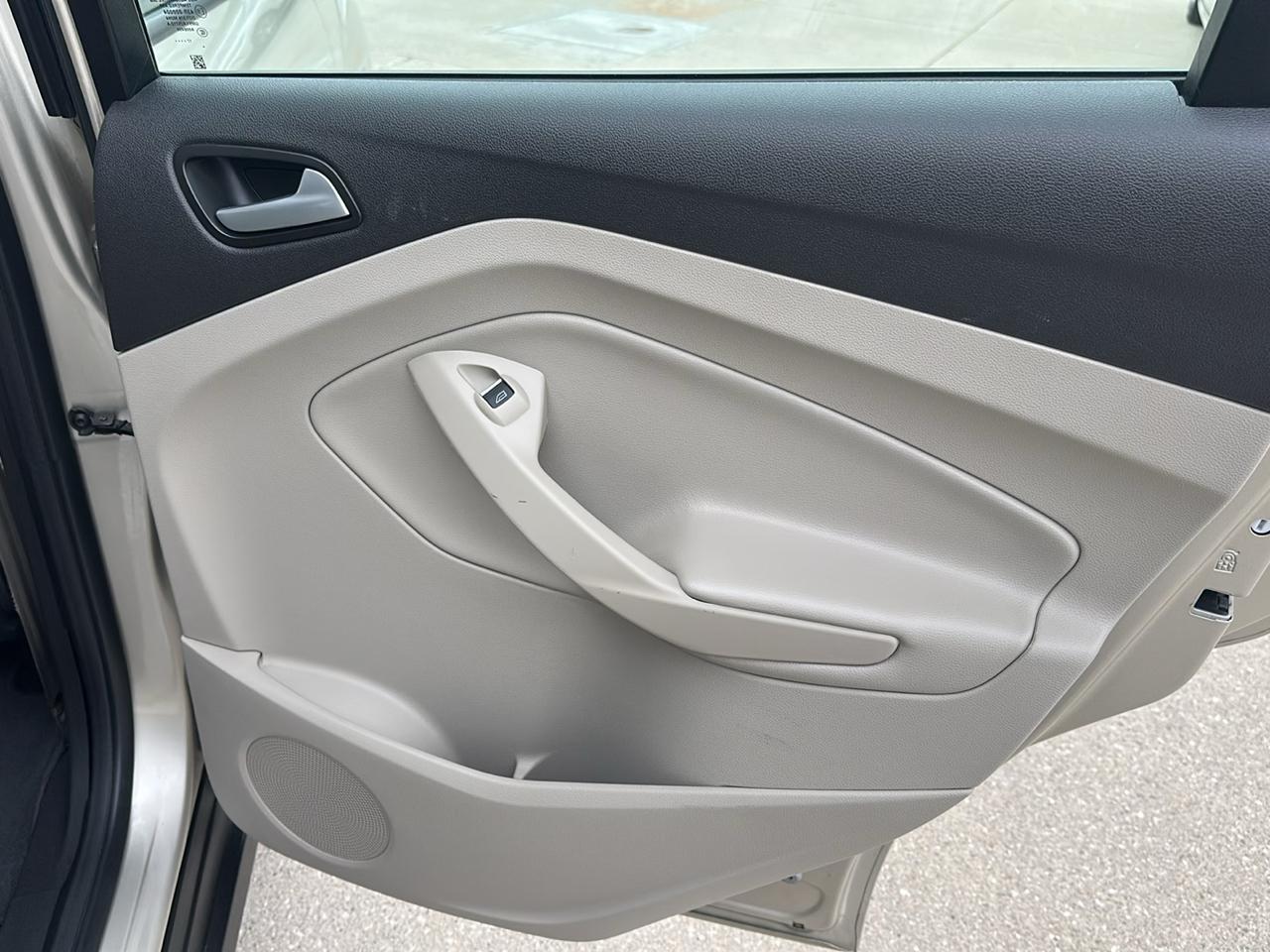 Ford C-Max Hybrid SE FWD 2018