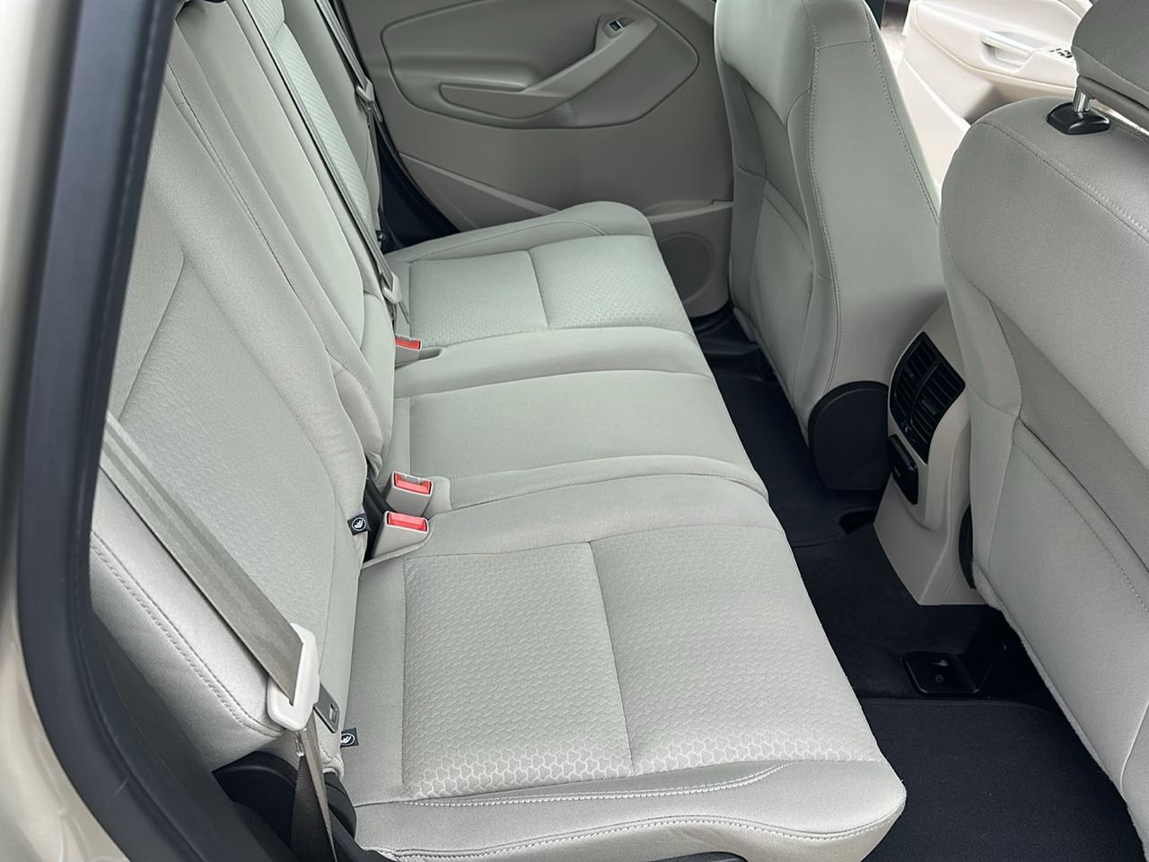 Ford C-Max Hybrid SE FWD 2018