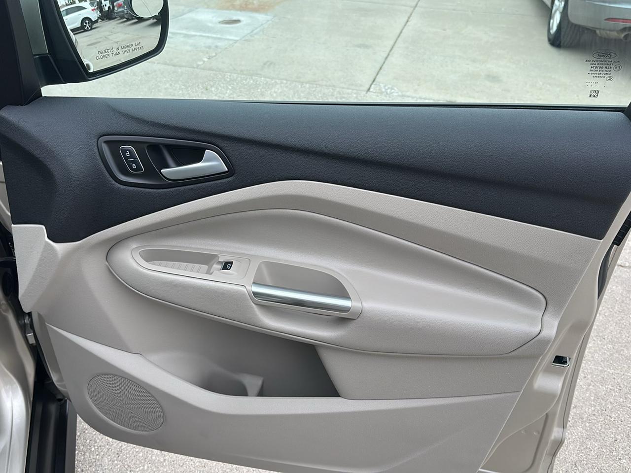 Ford C-Max Hybrid SE FWD 2018
