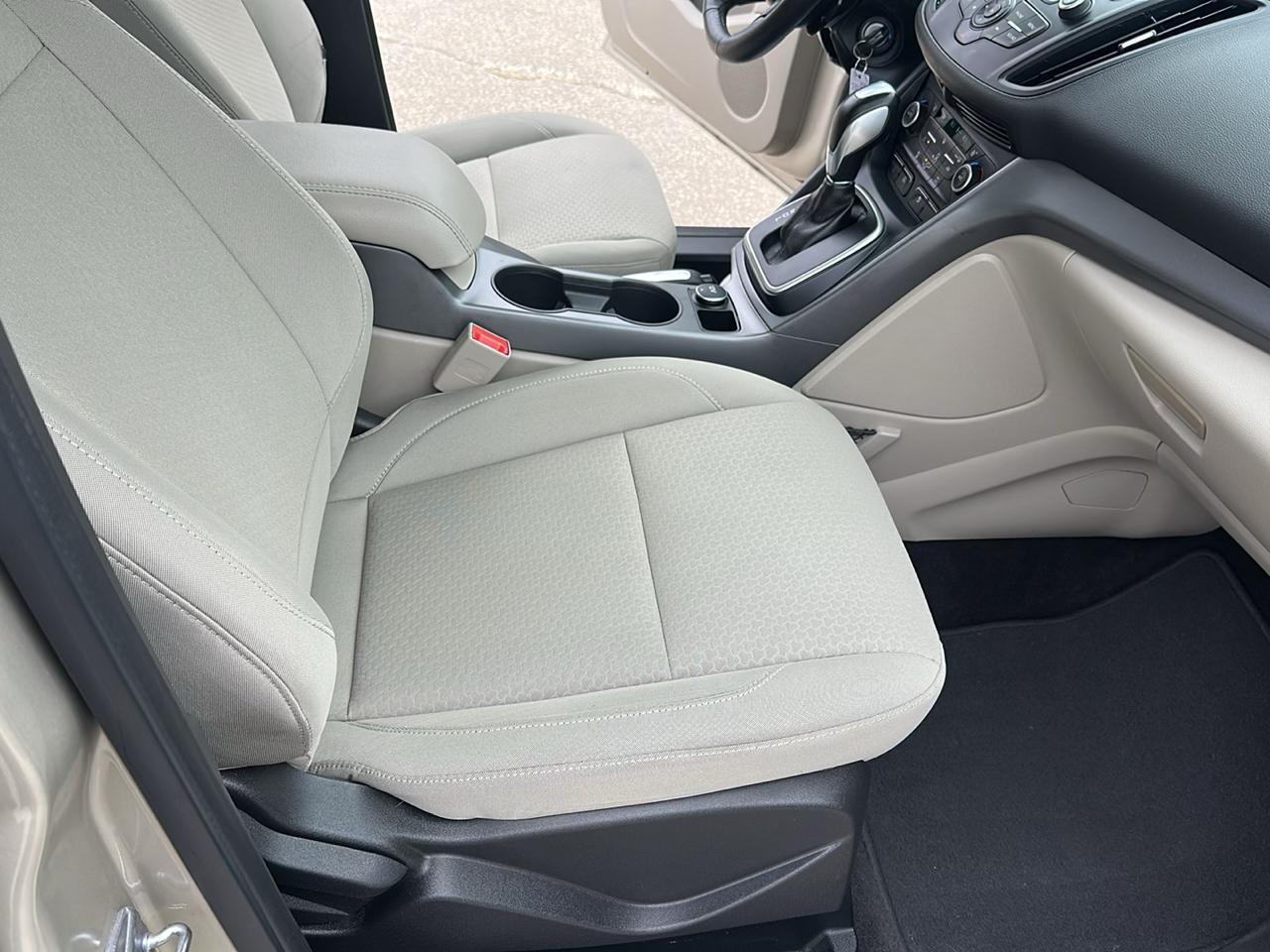Ford C-Max Hybrid SE FWD 2018