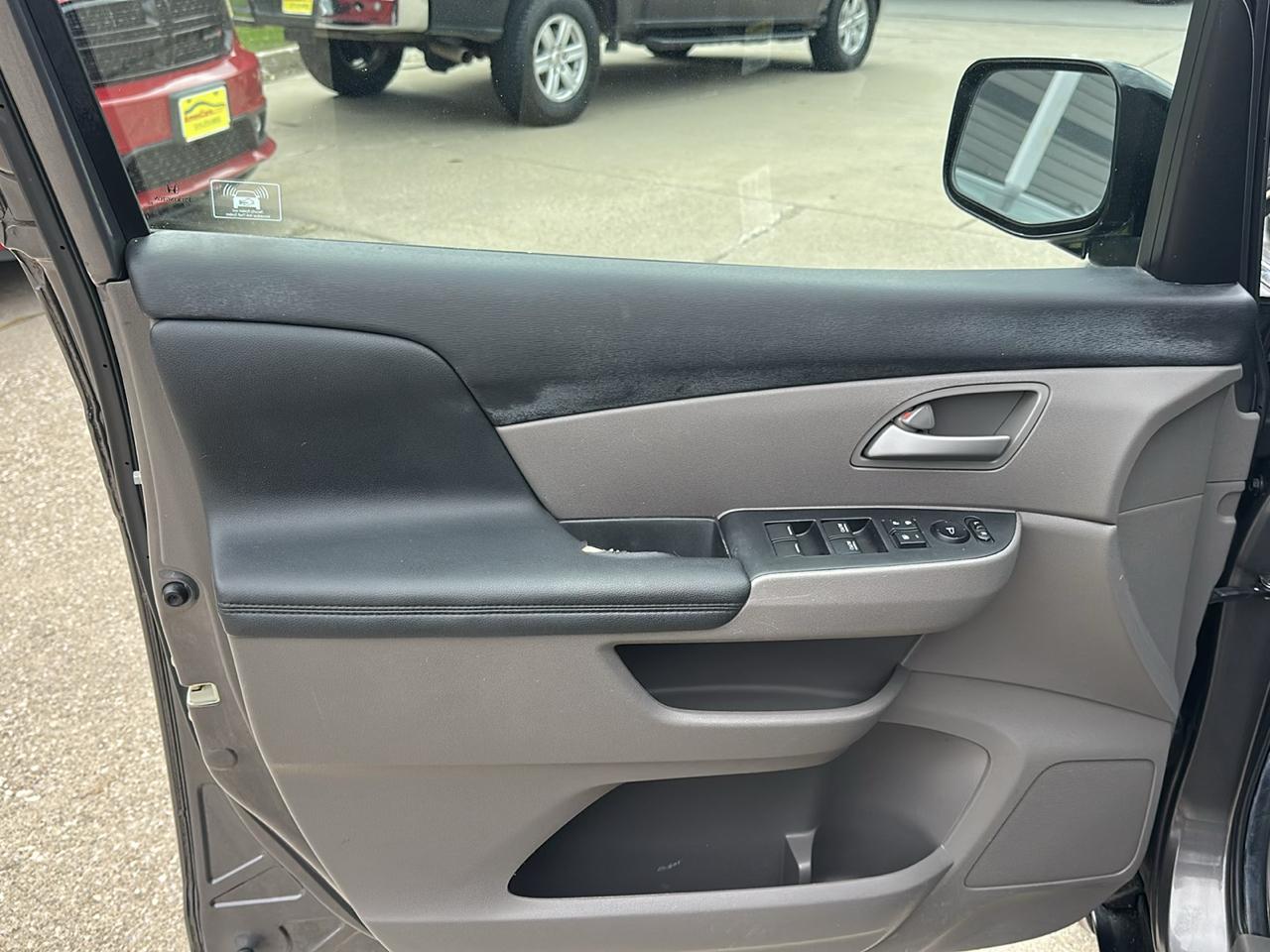Honda Odyssey 5dr EX 2012