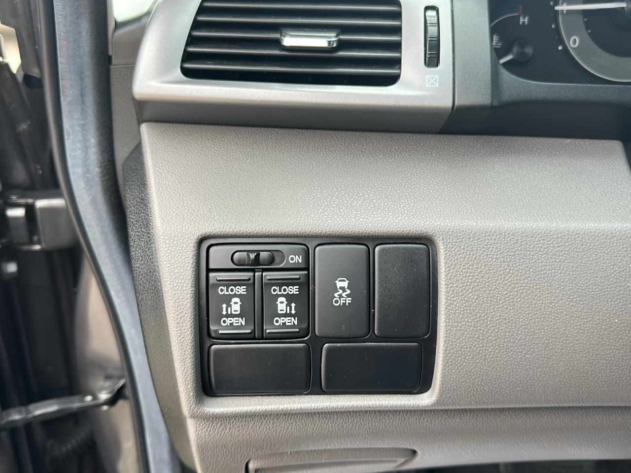 Honda Odyssey 5dr EX 2012