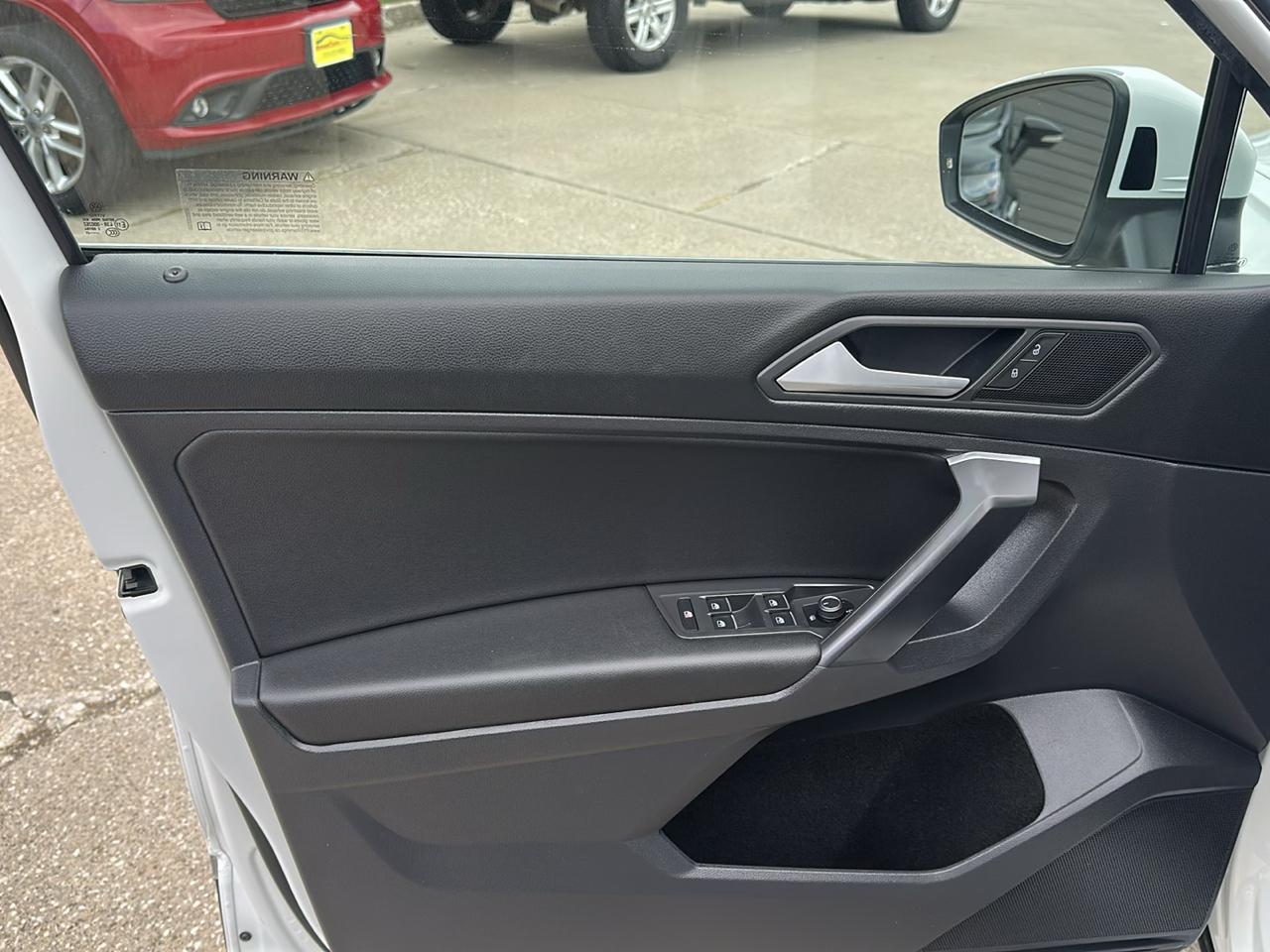 Volkswagen Tiguan 4MOTION 4dr Auto SE 2021
