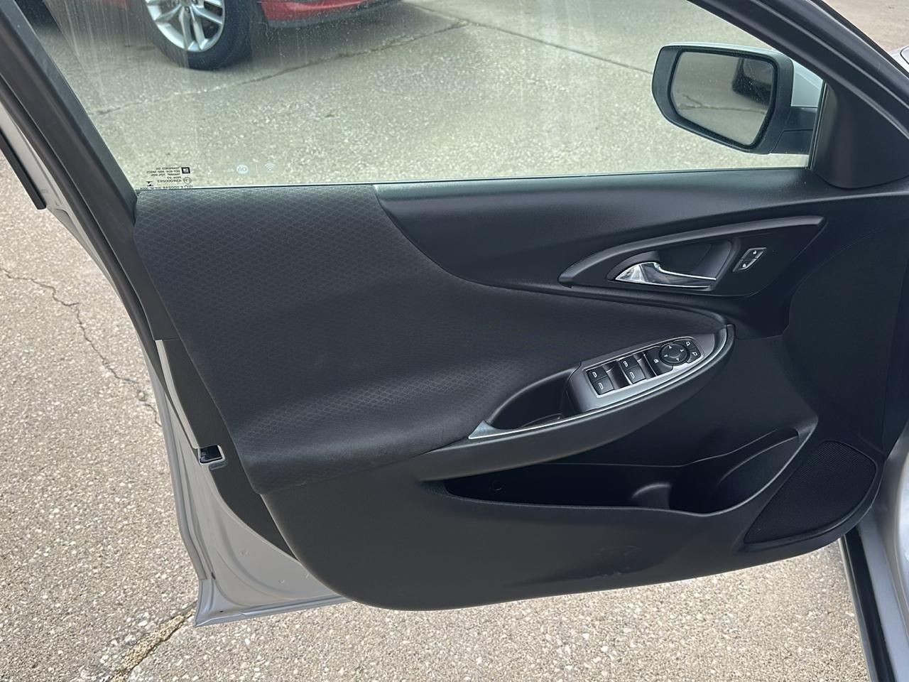 Chevrolet Malibu 4dr Sdn LT w/1LT 2018