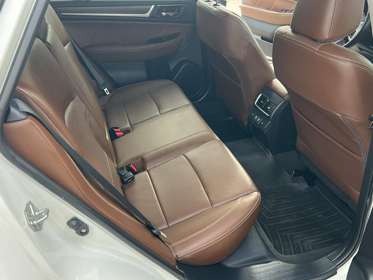 Subaru Outback 3.6R Touring 2019