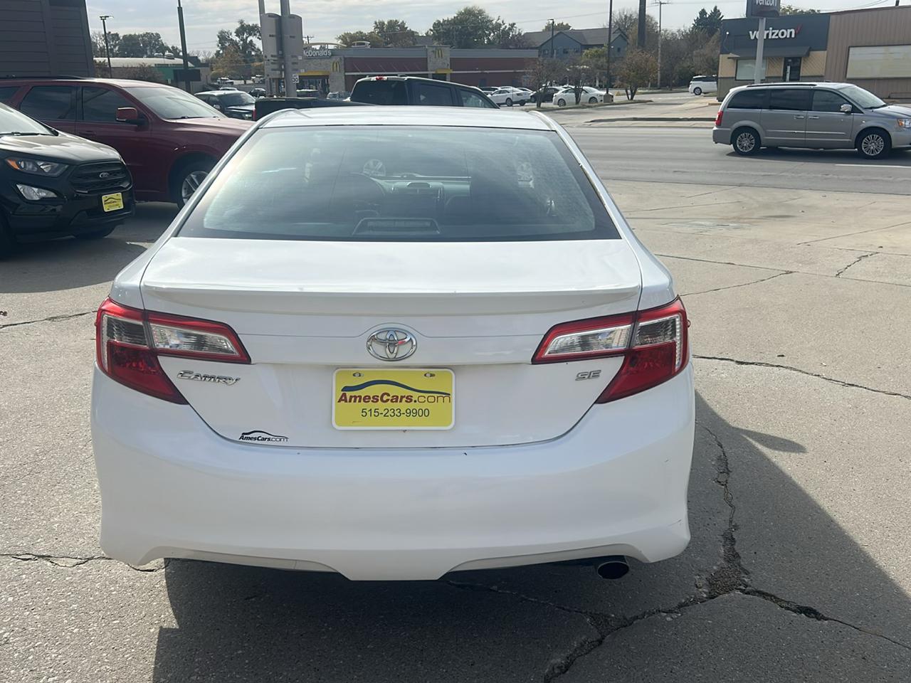 Toyota Camry 4dr Sdn I4 Auto XLE (Natl) 2013