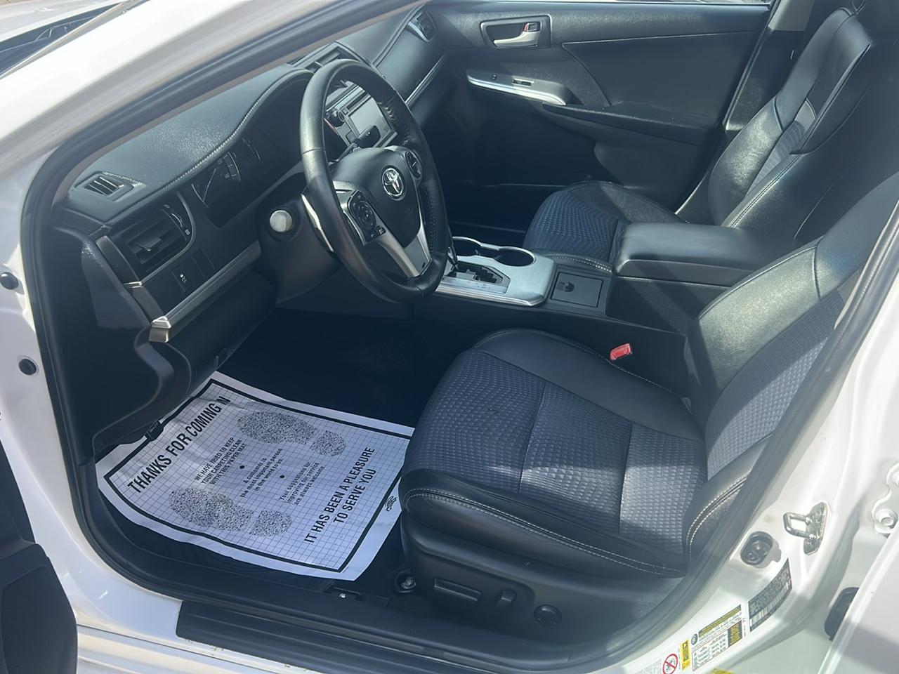 Toyota Camry 4dr Sdn I4 Auto XLE (Natl) 2013