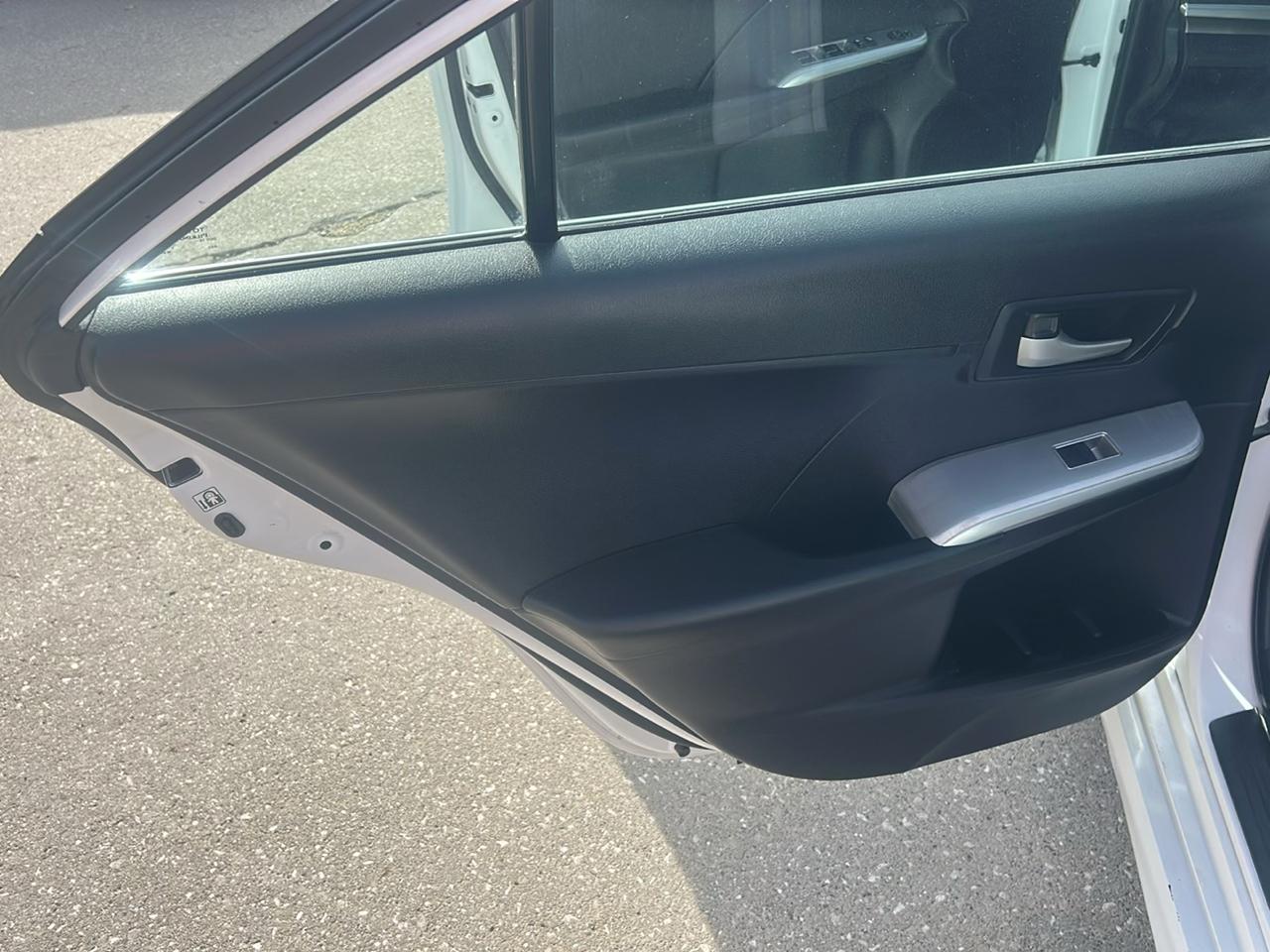 Toyota Camry 4dr Sdn I4 Auto XLE (Natl) 2013