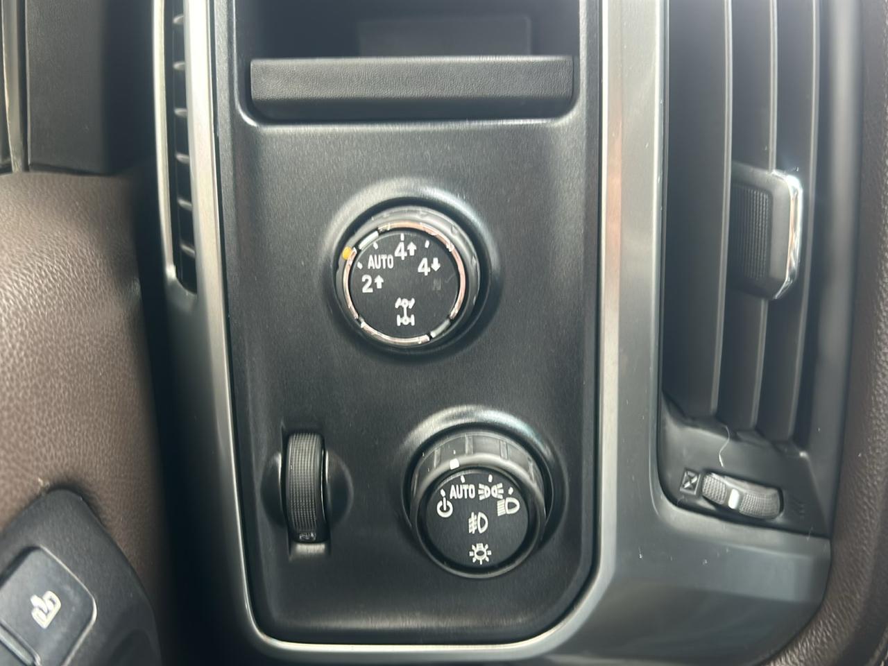 Chevrolet Silverado 1500 4WD Crew Cab 143.5" LTZ w/2LZ 2014