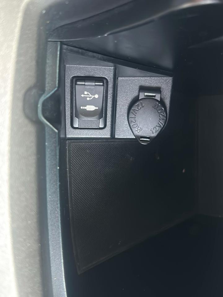 Toyota Camry 4dr Sdn I4 Auto XLE (Natl) 2015