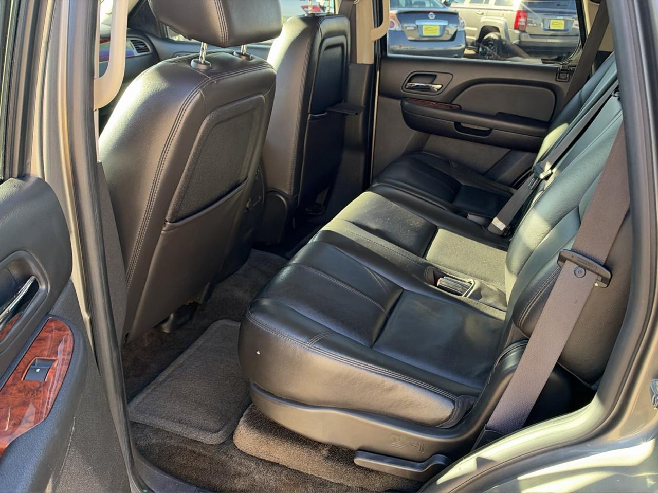 GMC Yukon 4WD 4dr 1500 SLT w/4SB 2009