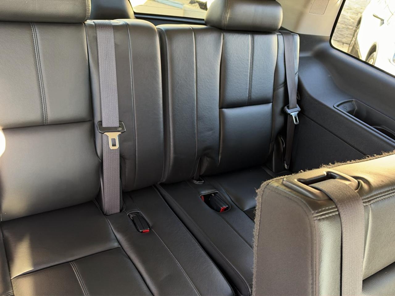 GMC Yukon 4WD 4dr 1500 SLT w/4SB 2009